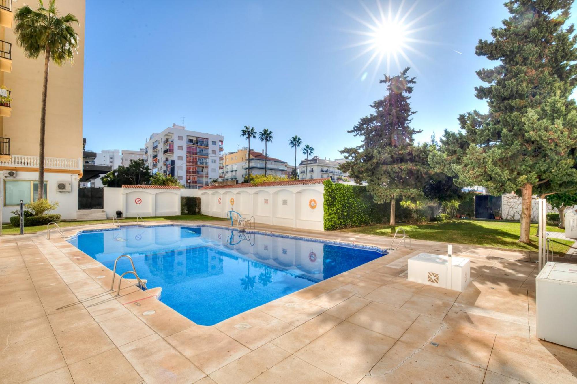 Solana Lindamar Apartment Fuengirola Bagian luar foto