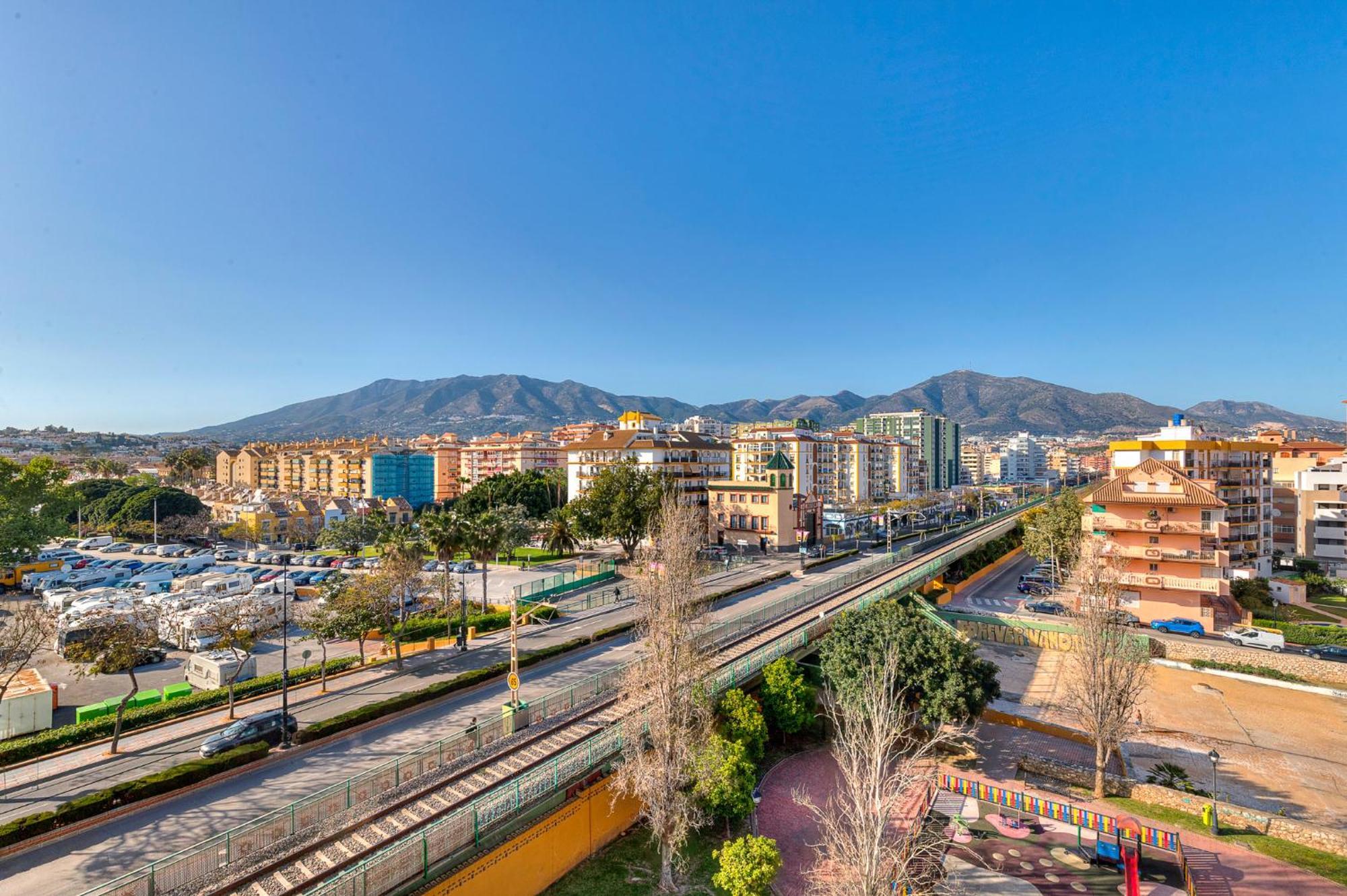 Solana Lindamar Apartment Fuengirola Bagian luar foto