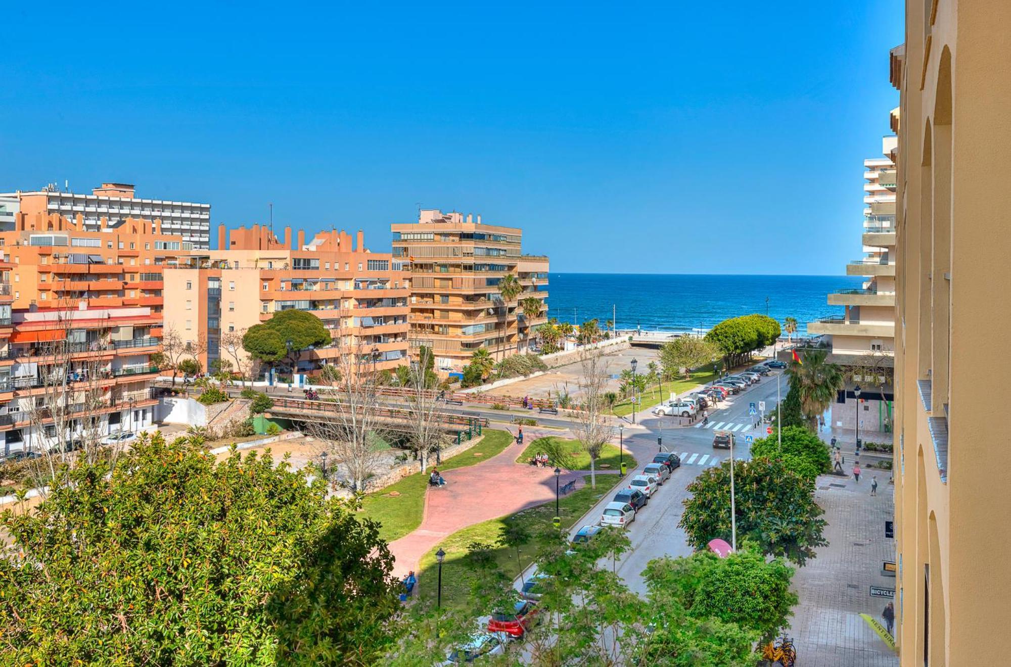 Solana Lindamar Apartment Fuengirola Bagian luar foto